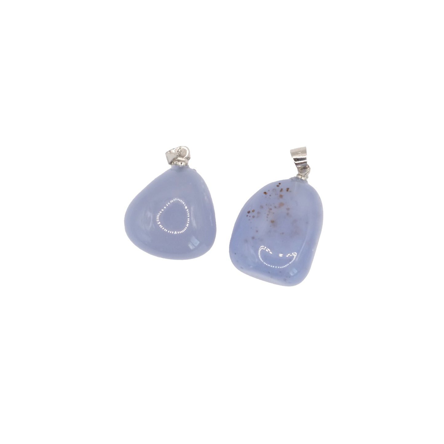 Pendentif pierre roulée en calcédoine bleue de Namibie de qualité AA.